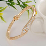 Delicate High Grade Created Crystal Decoration Bracelet Beautiful Women Accessory With Shinning Synthetic Rhinestone